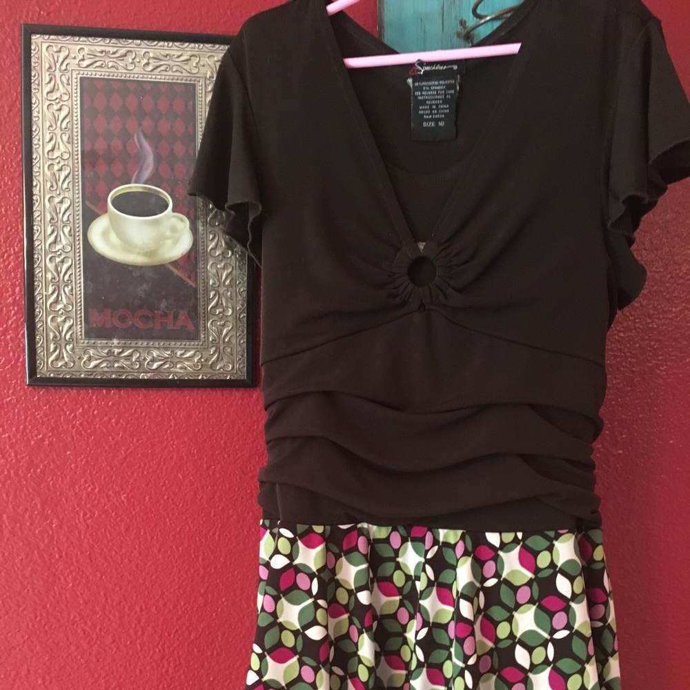 *SOLD* Cute summer dress!